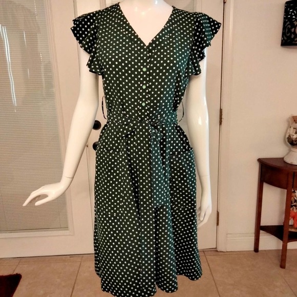 unbranded Dresses & Skirts - Dark green white polka dot belted dress size 7